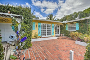 Cute Cape Coral Escape with Yard Less Than 1 Mi to Downtown!
